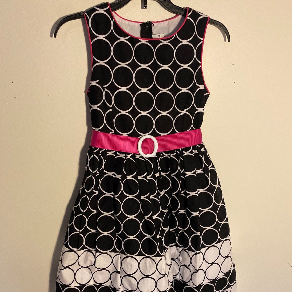 Girls circle pattern dress